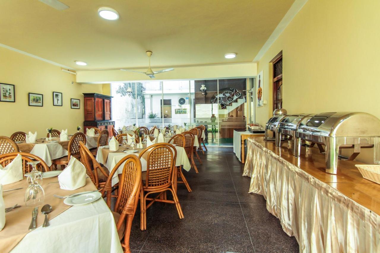 Tropic Inn - Mount Lavinia Watumulla Экстерьер фото